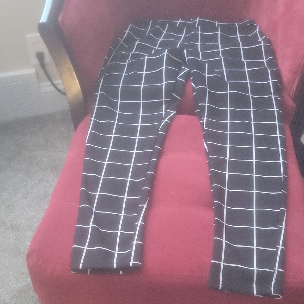 Straight Leg Black Windowpane Pants
